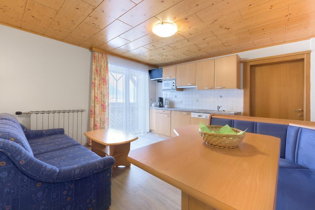 フラッハウHaus Menewegerアパートメント エクステリア 写真