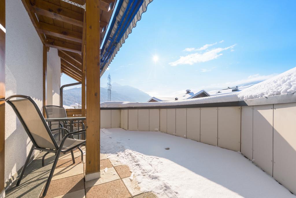 フラッハウHaus Menewegerアパートメント エクステリア 写真