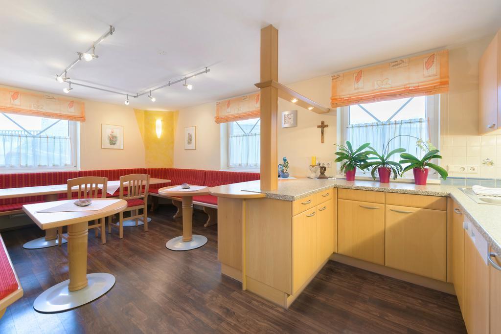 フラッハウHaus Menewegerアパートメント エクステリア 写真