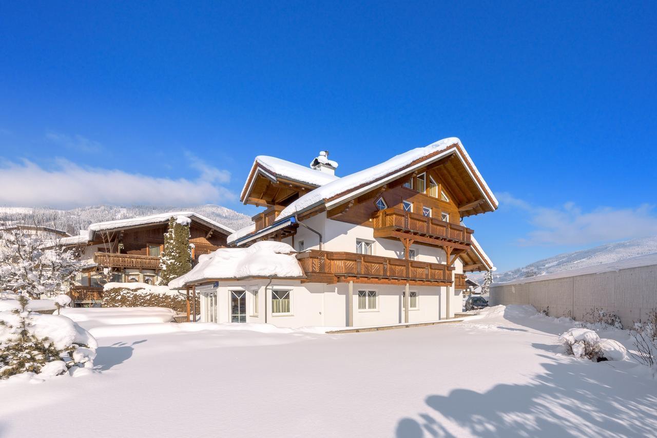 フラッハウHaus Menewegerアパートメント エクステリア 写真
