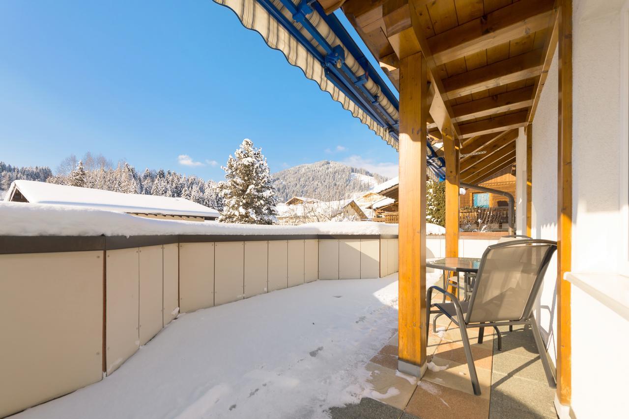 フラッハウHaus Menewegerアパートメント エクステリア 写真